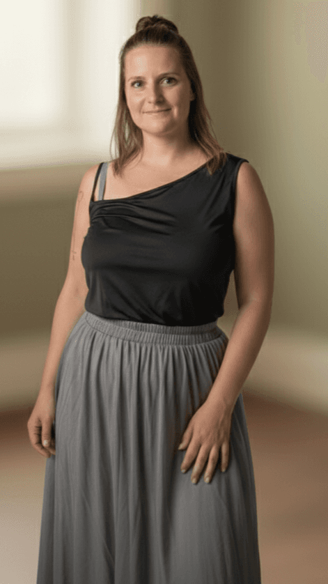 Sachverständiger im Gespräch mit Kundin